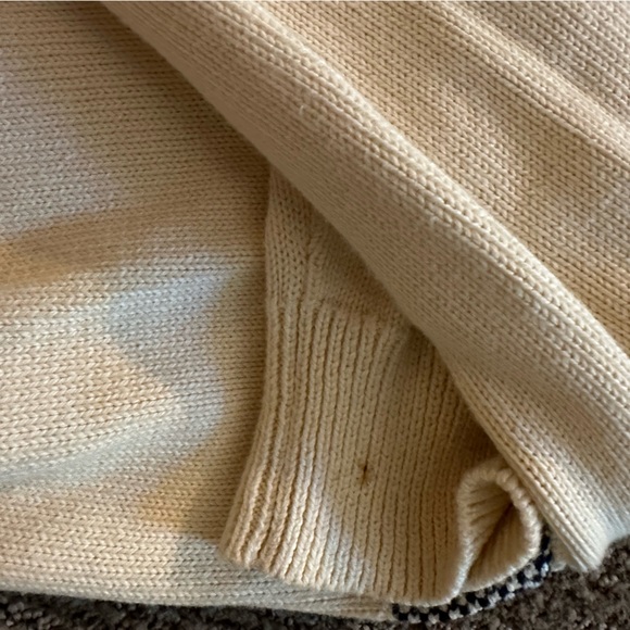 J.Crew size medium sweater, a few stains but seen as in pictures - Picture 5 of 5